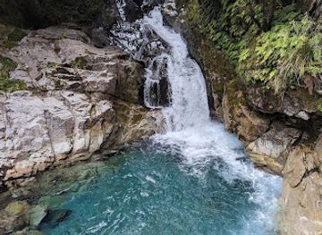 new-zealand/fiordland-national-park/attraction/christie-falls