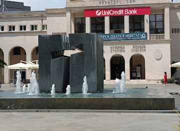 bosnia-and-herzegovina/mostar/attraction/escultura-de-la-cruz