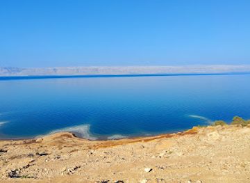 jordan/dead-sea/attraction/salty-rocks