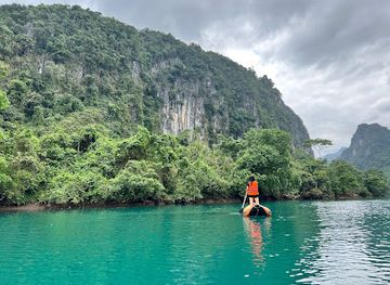 vietnam/north-central-coast/attraction/dark-cave