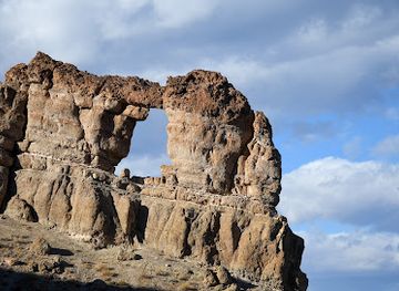 nevada/lake-mead-national-recreation-area/attraction/liberty-bell-arch