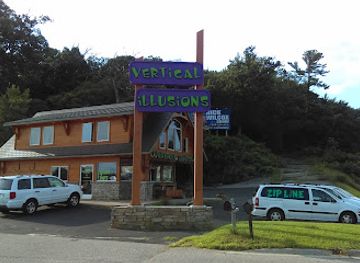 wisconsin/wisconsin-dells/attraction/vertical-illusions-wisconsin-dells-zip-line-kayak-and-rock-climbing-center
