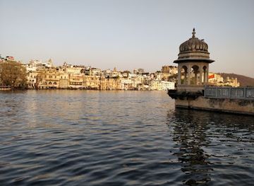 india/udaipur/attraction/dewali-sunset-point