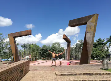 Monumento Las Arpas