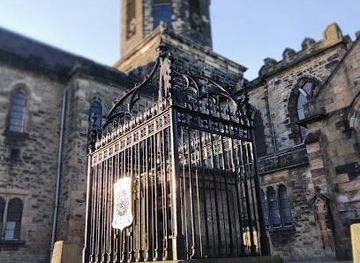 united-kingdom/edinburgh/landmark/tomb-of-sir-john-de-graeme
