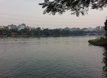 bangladesh/dhaka/attraction/lal-shiri-hatirjheel