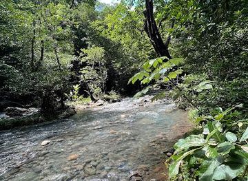 costa-rica/guanacaste/attraction/finca-curubanda-la-leona-waterfall