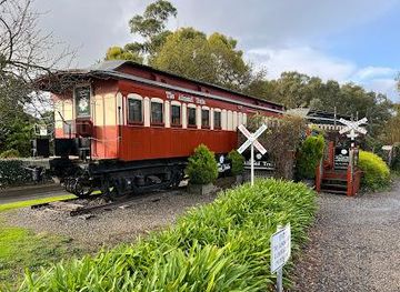 australia/adelaide/attraction/the-almond-train