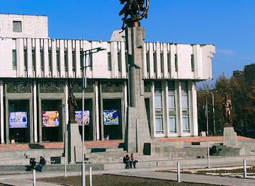 kyrgyzstan/chuy-valley/attraction/manas-statue
