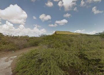 curacao/jan-thiel-beach/attraction/kabrietenberg-kleine