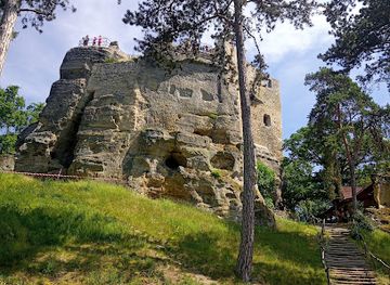 czechia/bohemian-paradise/attraction/castle-ruins-valecov