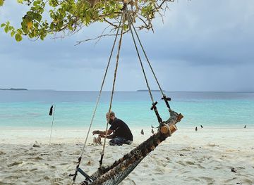 maldives/raa-atoll/attraction/ekibai-beach