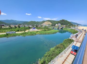 south-korea/gangneung-coastal-areas/attraction/jeongdongjin-time-museum