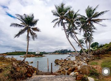 ghana/cape-three-points/attraction/fort-metal-cross-tortoisepath-com