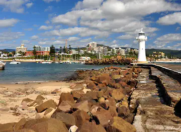 Wollongong Breakwater Lighthouse
