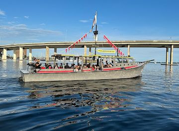 south-carolina/charleston-area-beaches/attraction/pirates-of-charleston