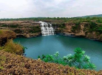 india/eastern-india/attraction/karkatgarh-waterfall