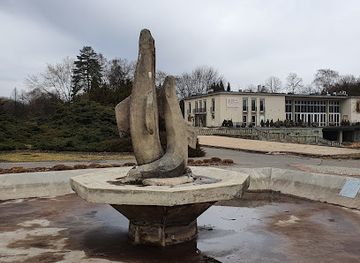 poland/silesia/attraction/the-dolphins