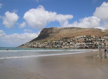 south-africa/cape-town/attraction/fish-hoek-beach