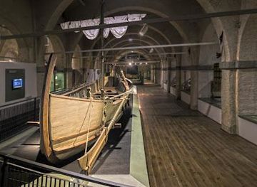 italy/lucca/attraction/museo-delle-navi-antiche-di-pisa