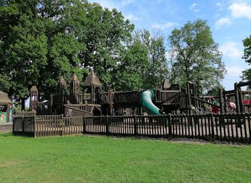 michigan/lansing/attraction/lake-lansing-park-south