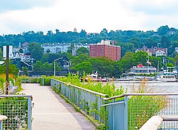 new-york/white-plains/attraction/scenic-hudson-riverwalk-park-at-tarrytown
