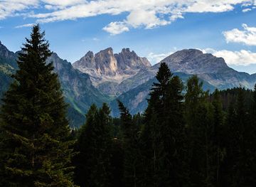italy/val-di-fassa/attraction/cascate-di-barezze