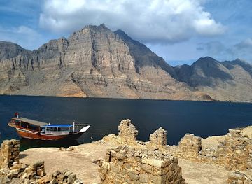 oman/musandam-peninsula/attraction/jazirat-altilghraf