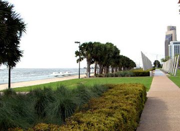 texas/south-texas/attraction/bayfront-park