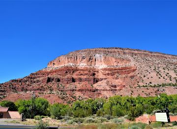 new-mexico/rio-grande-valley/attraction/battleship-rock