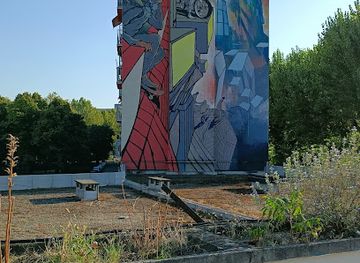 france/grenoble/attraction/spaceman-on-a-bike