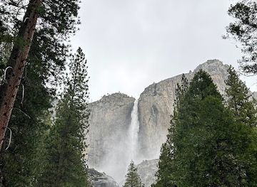 california/yosemite-village/attraction/upper-yosemite-falls