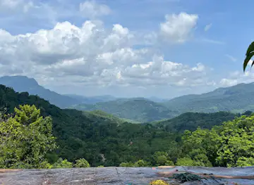 Sandun ella