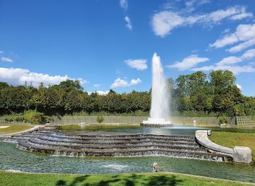 france/versailles/attraction/obelisk-grove
