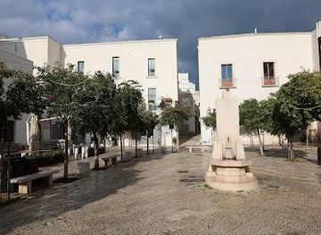 italy/bari/attraction/piazza-giuseppe-garibaldi