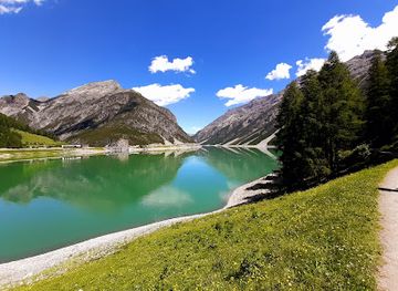 italy/livigno/attraction/lungo-lago-livigno