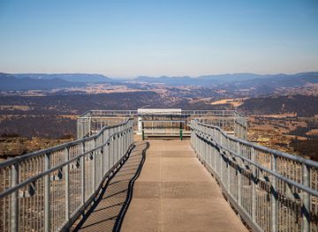 australia/western-new-south-wales/attraction/hassans-walls-lookout