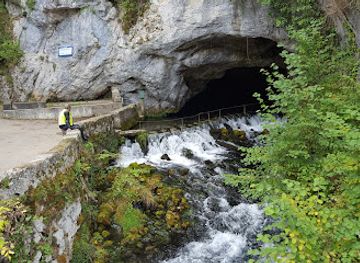 france/pyrenees/attraction/la-fontaine-de-fontestorbes