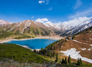 kazakhstan/kolsai-lakes-national-park/attraction/big-almaty-lake