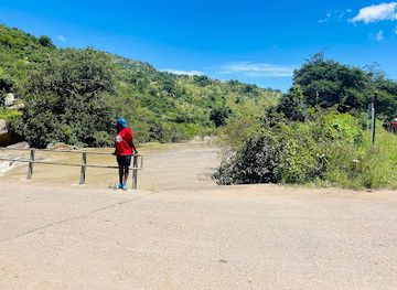 malawi/livingstonia/attraction/chipokababoli-hiking-club