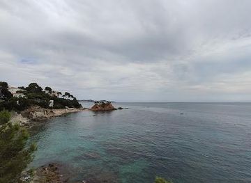 spain/girona/attraction/cami-de-ronda