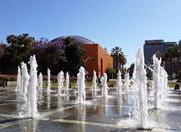 california/mountain-view/attraction/plaza-de-cesar-chavez