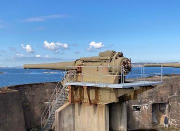 sweden/gothenburg-archipelago/attraction/oscar-ii-fort