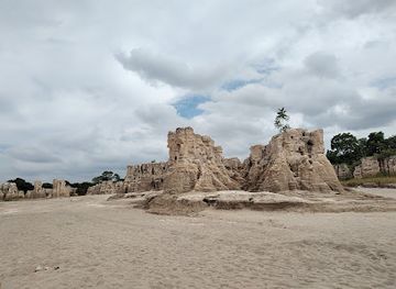 zambia/kitwe/attraction/nkana-canyon