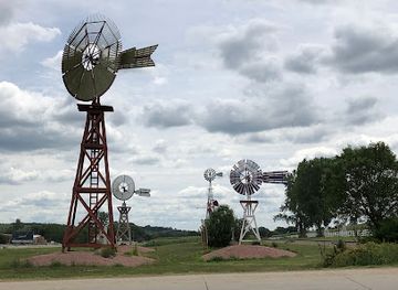 nebraska/great-plains/attraction/sentinels-of-the-prairie