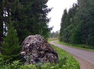 finland/savonlinna/attraction/mikonkivi-stone