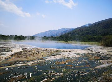 uganda/kibale-national-park/attraction/the-male-hot-spring