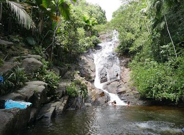 seychelles/port-glaud/attraction/port-glaud-waterfall