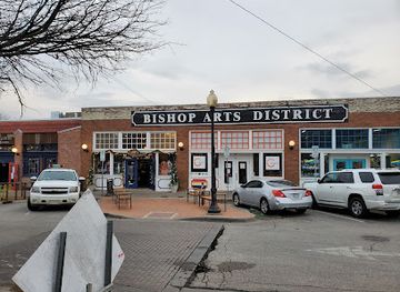 texas/dallas/bishop-arts-district/attraction/bishop-arts-district-alley
