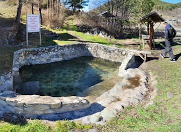 bulgaria/dobrinishte/attraction/mineral-pool-its-outdoors-its-free